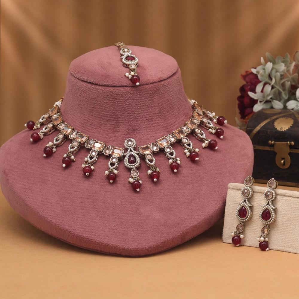 Maharani Jewels Pota Stone and Crystals With Mangtikka Necklace Set