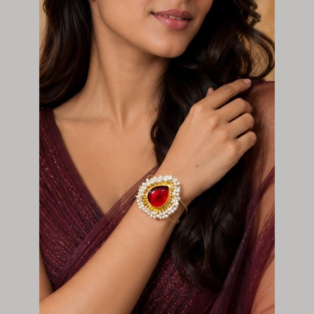 Maharani Jewels Elegant Pota Stone And Pearl Designer Bracelet