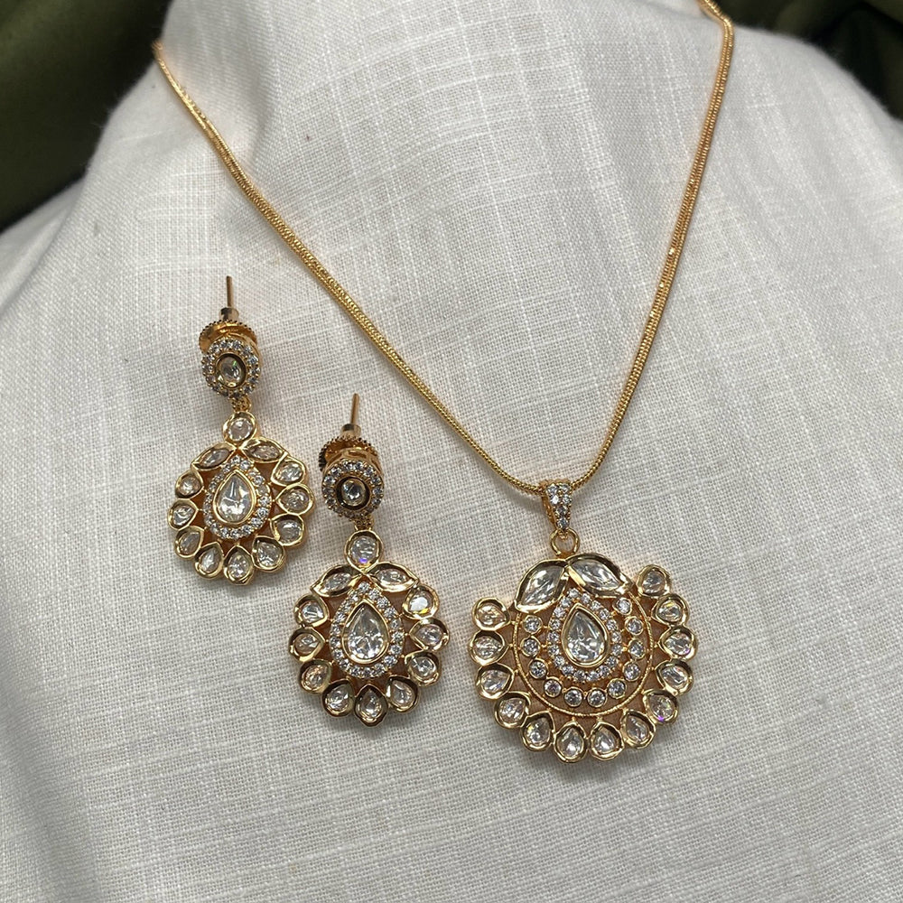 Royal Kundan Jewellery Charming Gold Plated Polki Kundan Pendant Set