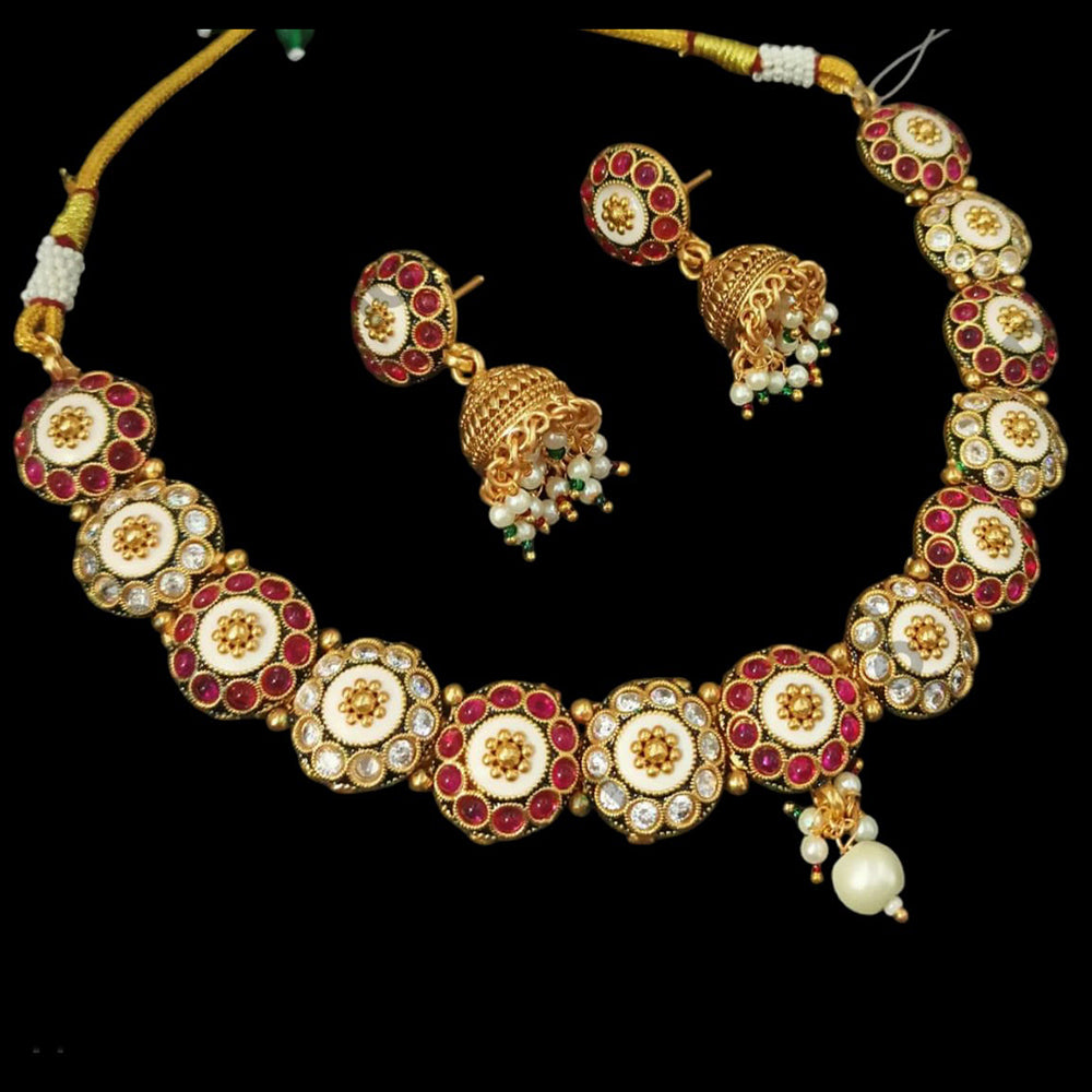 NAFJ Gold Plated Pota Stone And Beads Necklace Set