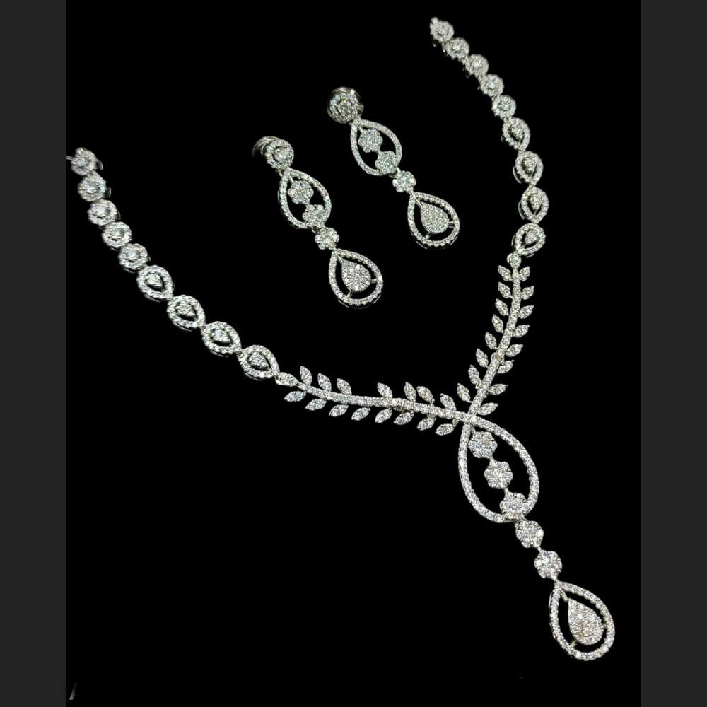 NAFJ Elegant Silver Plated Austrian Stone Necklace Set