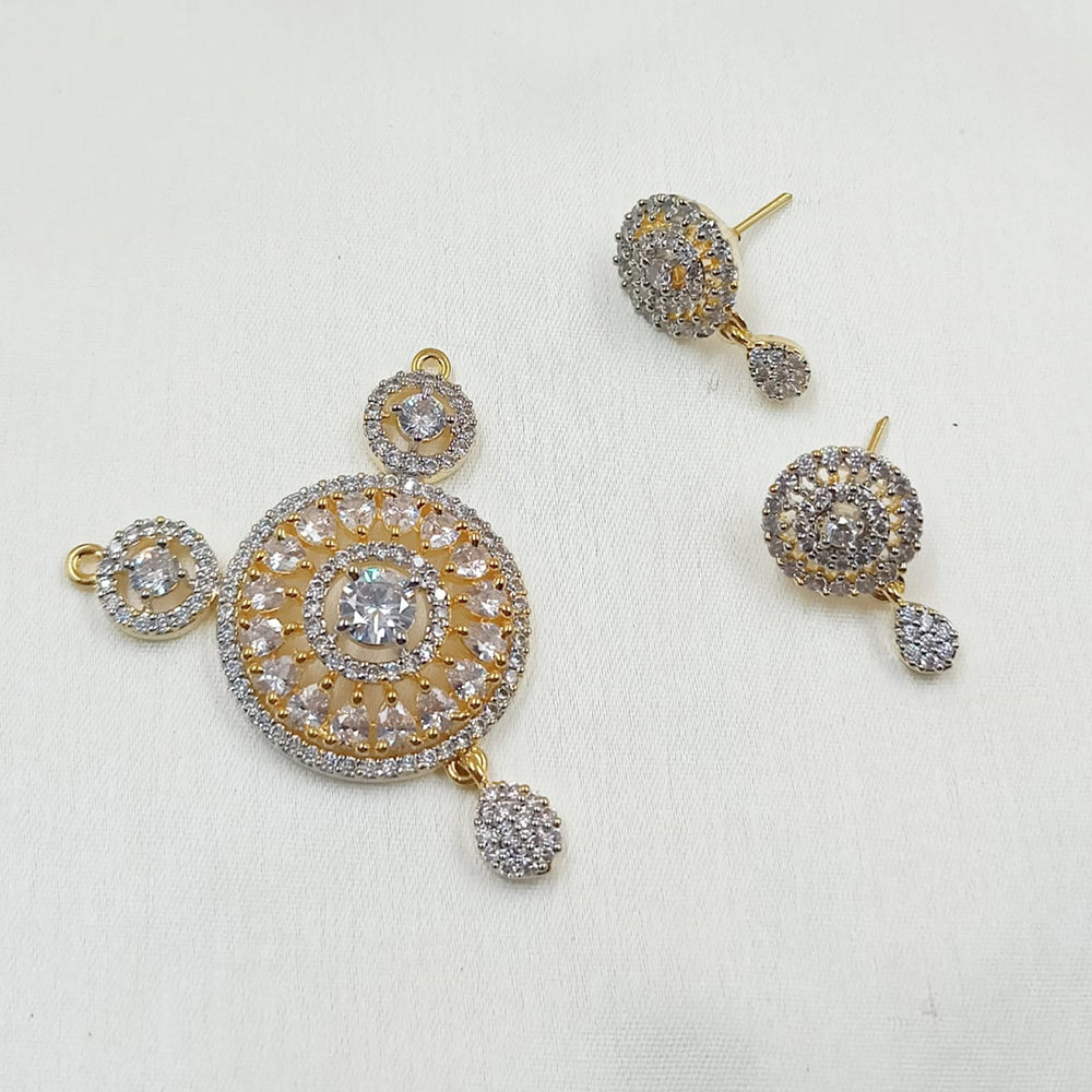NAFJ Gold Plated American Diamond Pendant Set