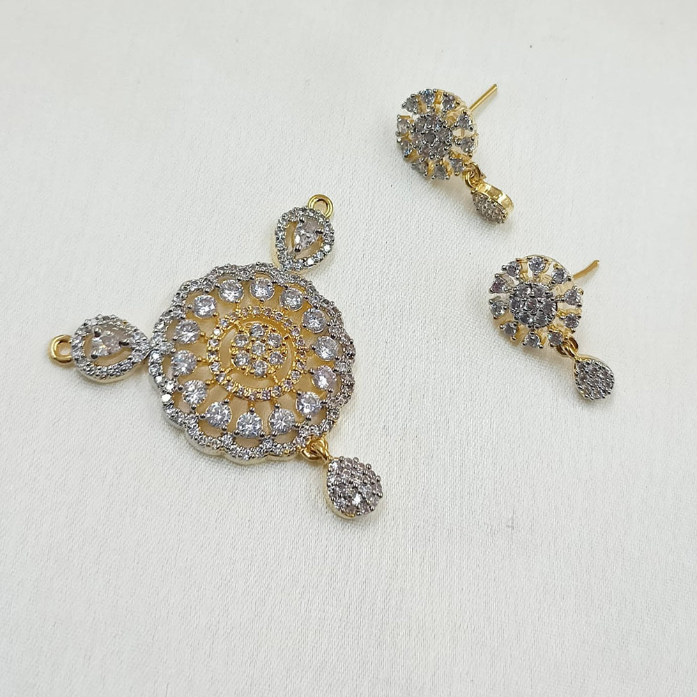 NAFJ Gold Plated American Diamond Pendant Set