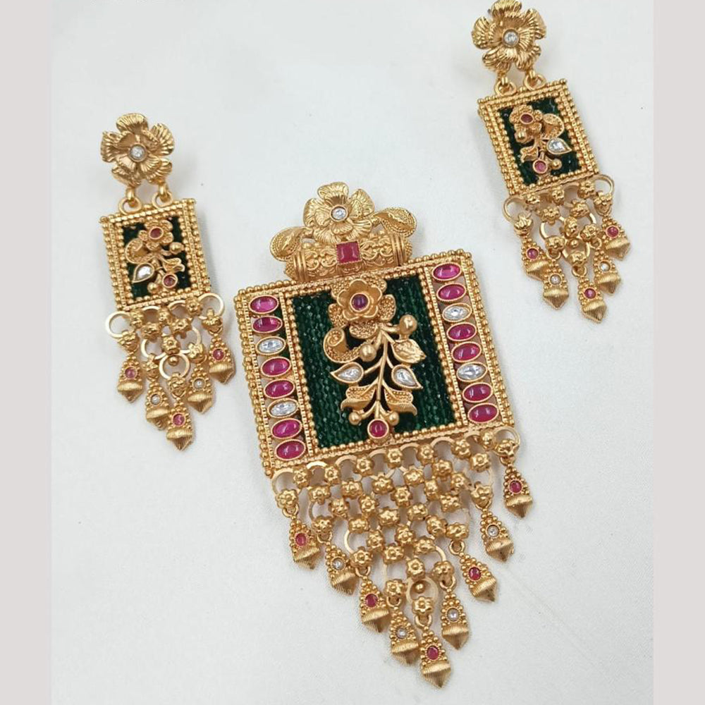 NAFJ Royal Pota Stone And Pearl Pendant Set