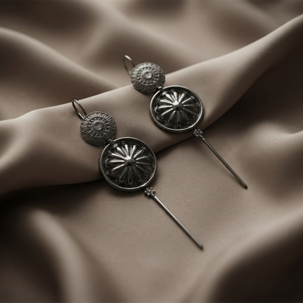 Urthn Black Plated Round Ear cuff(Pack of 6)