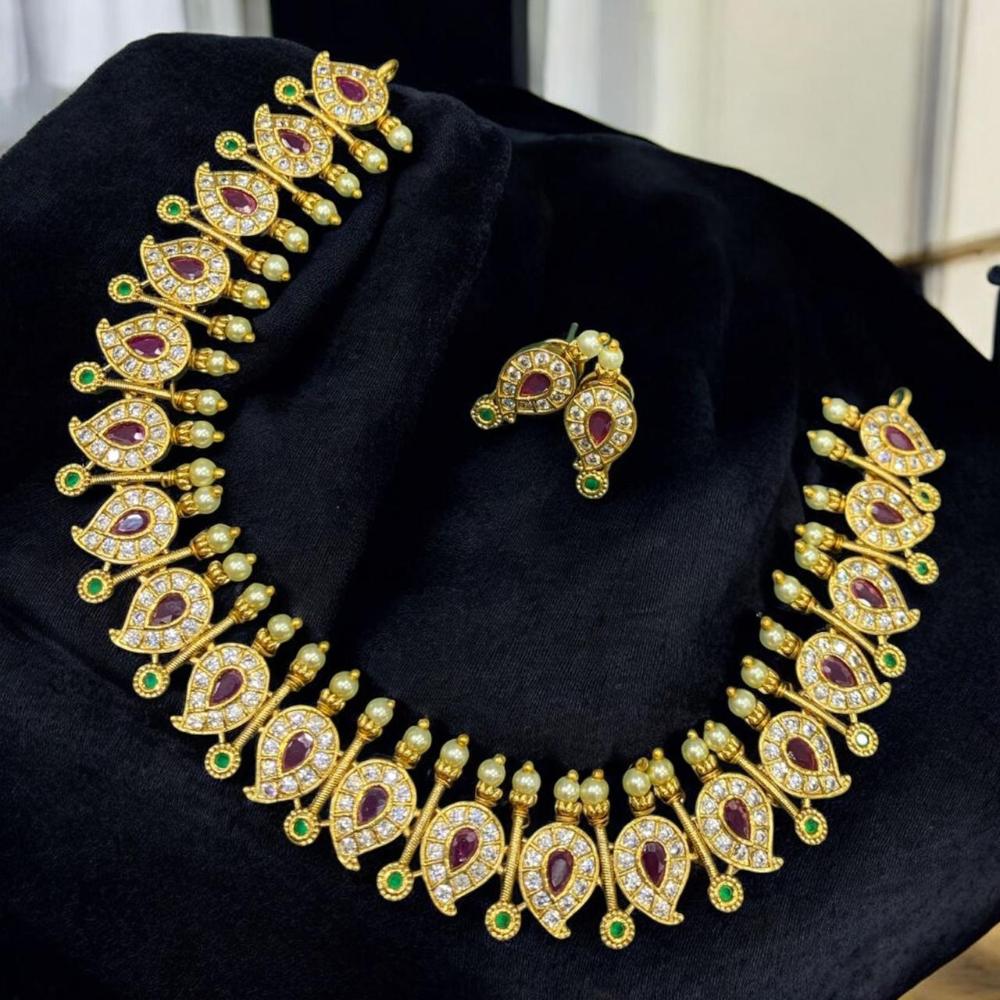 Sona Covering Glamorous Glow Pota Stone Necklace Set