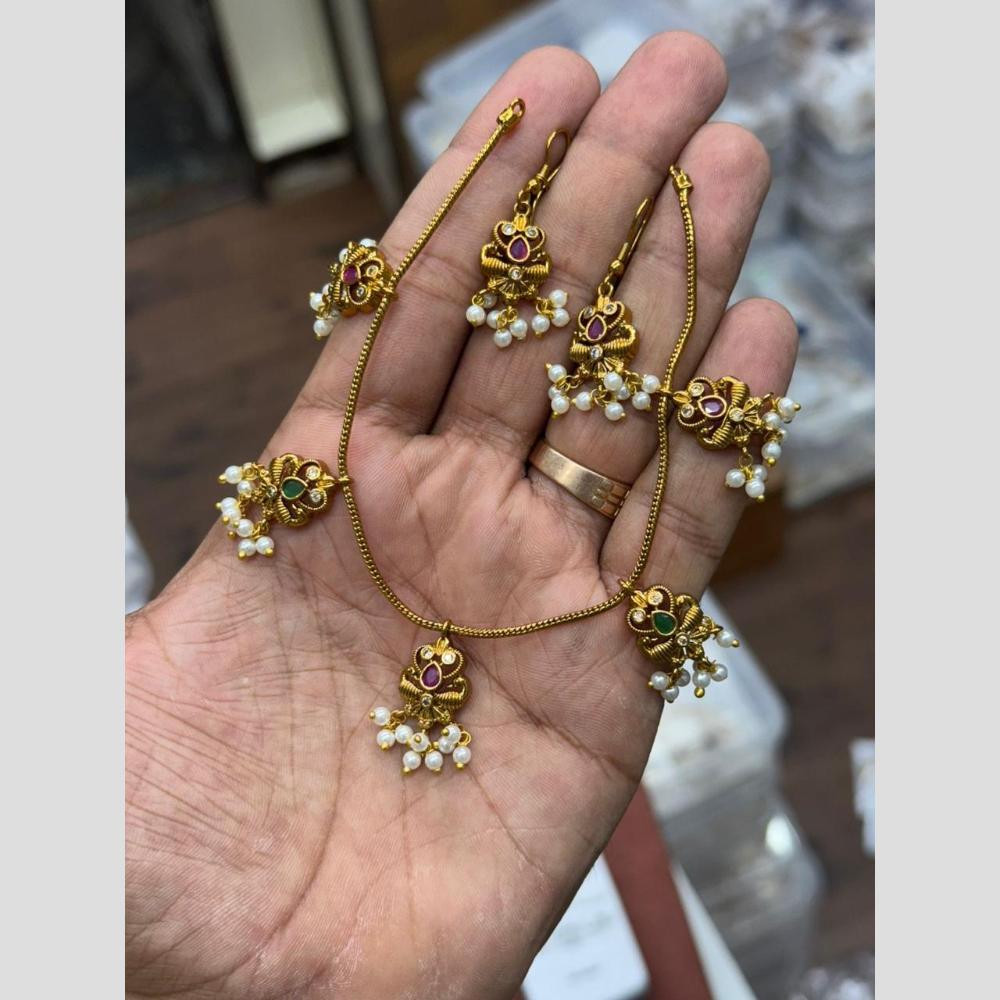 Sona Covering Delicate Pota Stone And Pearl Necklace Set