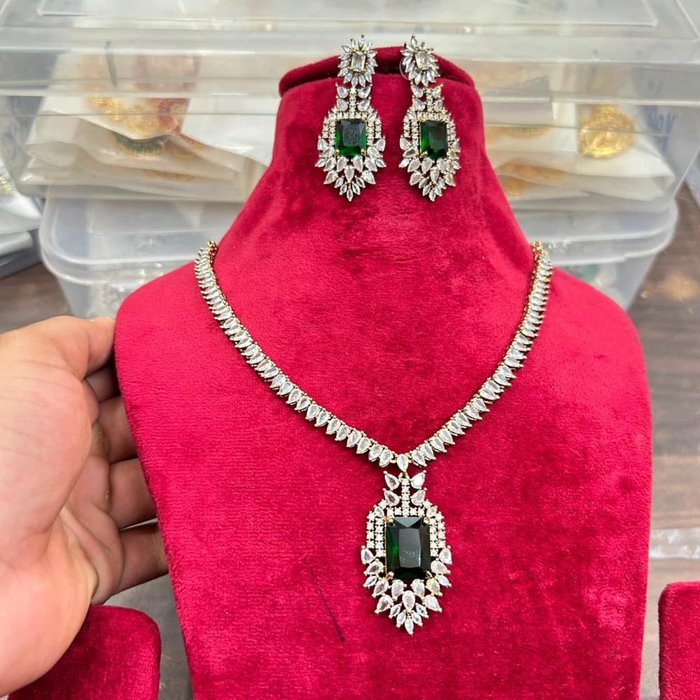 Sona Covering Glamorous Crystal Stone And Austrain Stone Necklace Set
