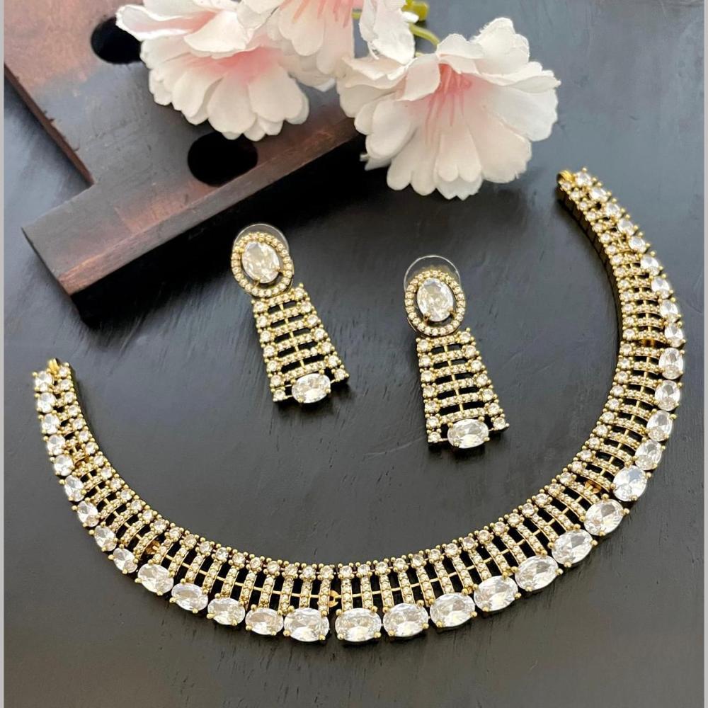 Sona Covering Glamorous Crystal Stone And Austrian Stone Necklace Set