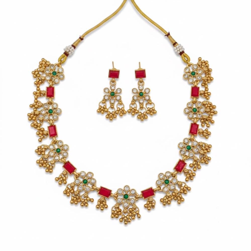 Sona Covering Delicate Pota Stone And Pearl Necklace Set