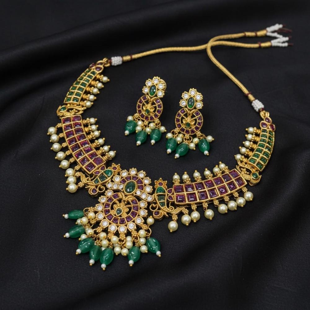 Sona Covering Glamorous Pota Stone And Beads Necklace Set
