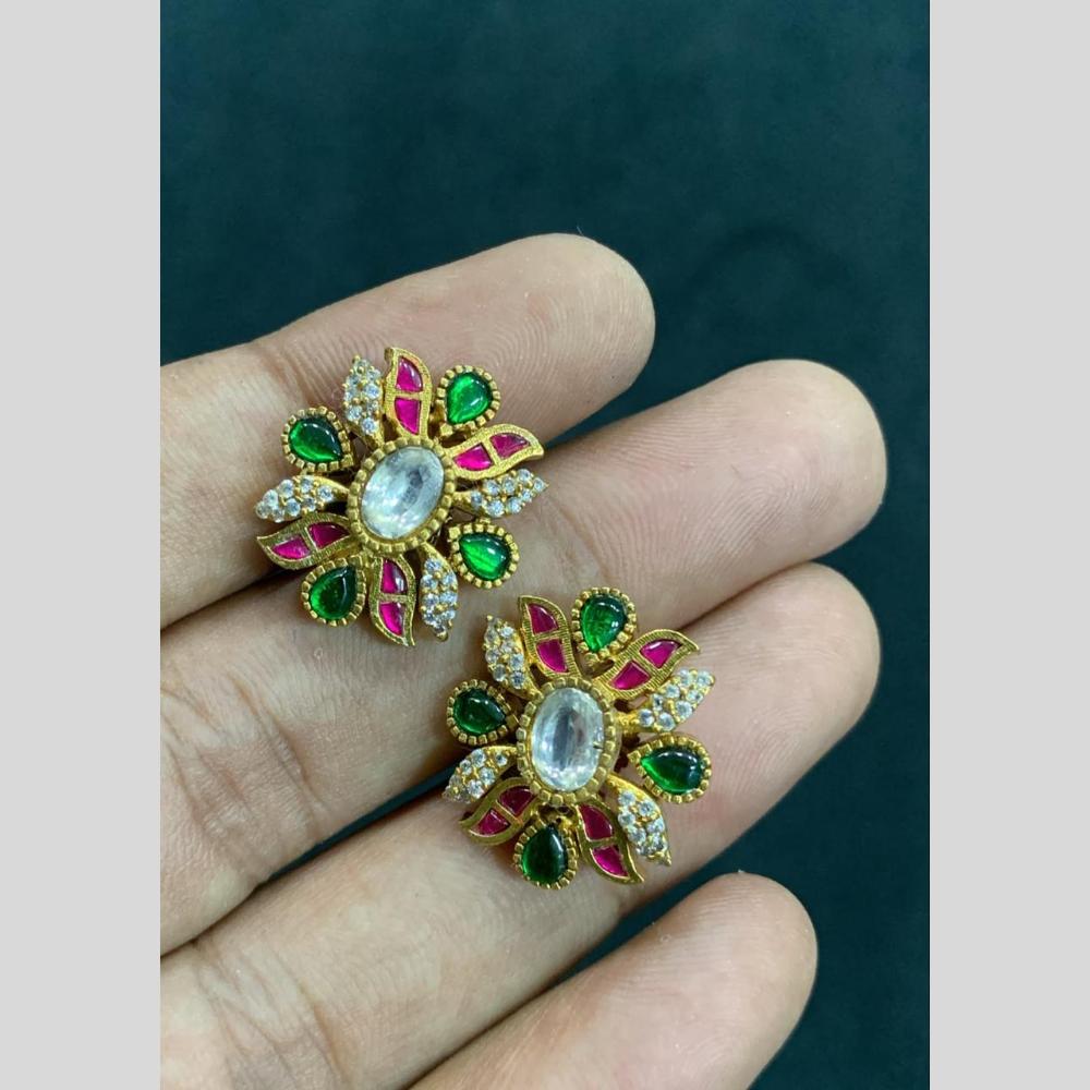 Sona Covering Graceful Pota Stone Studs Earrings