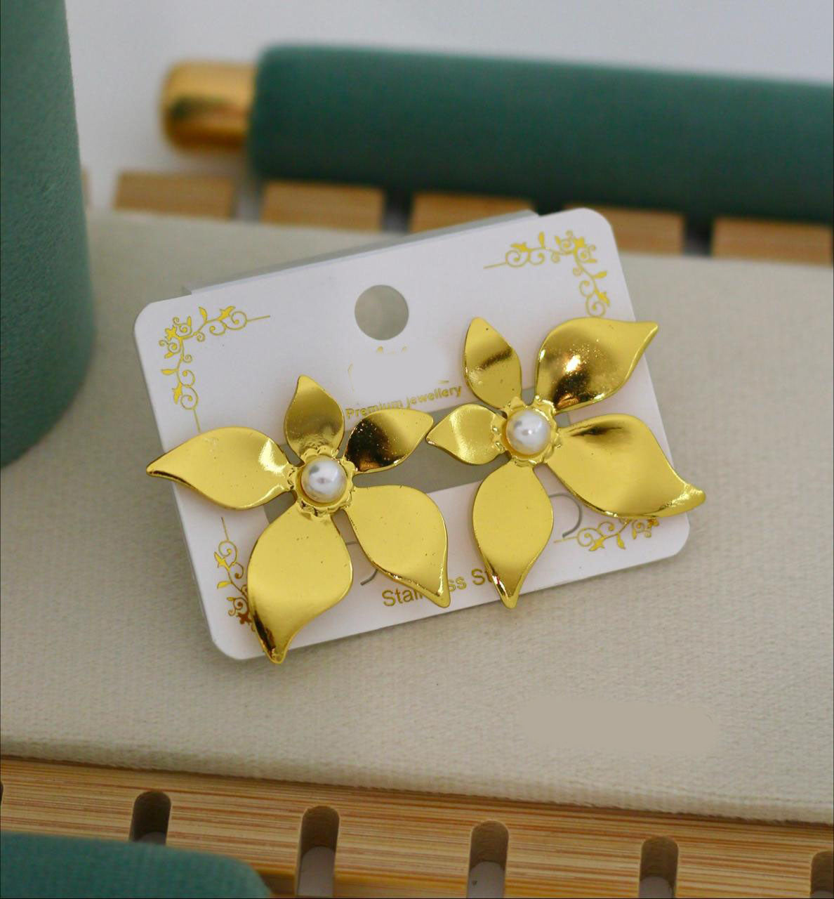 Klitz Premium Flower Shape Studs Earrings (Pack of 12)