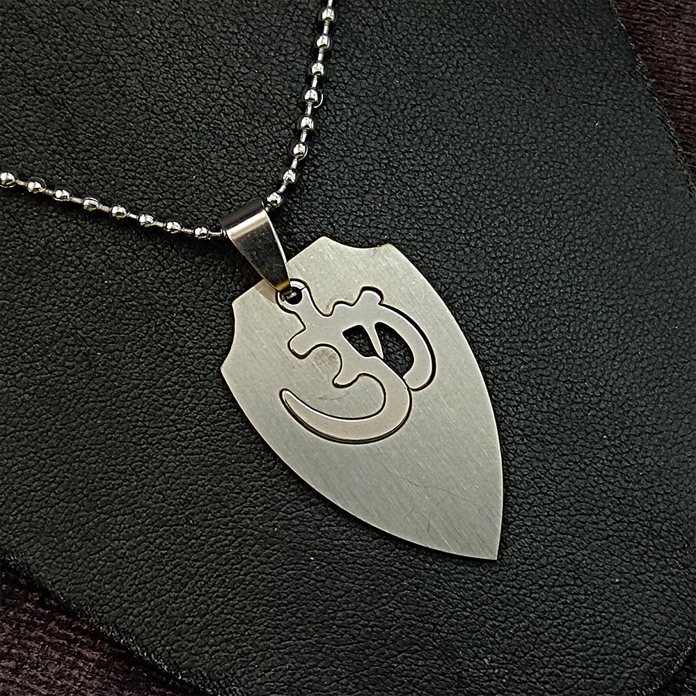 JewelMaze OM Chain Pendant For Men