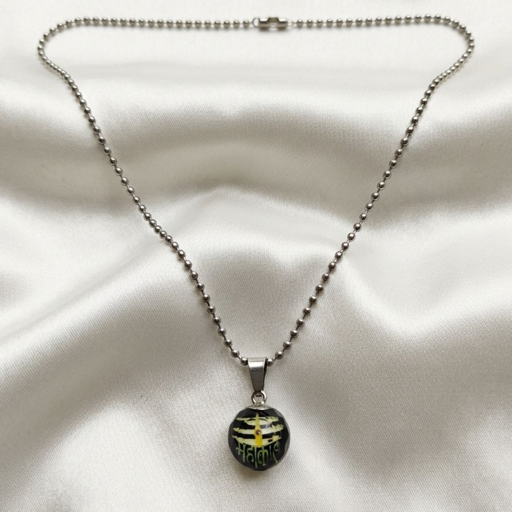 Urthn Mahakal Chain Pendant For Men