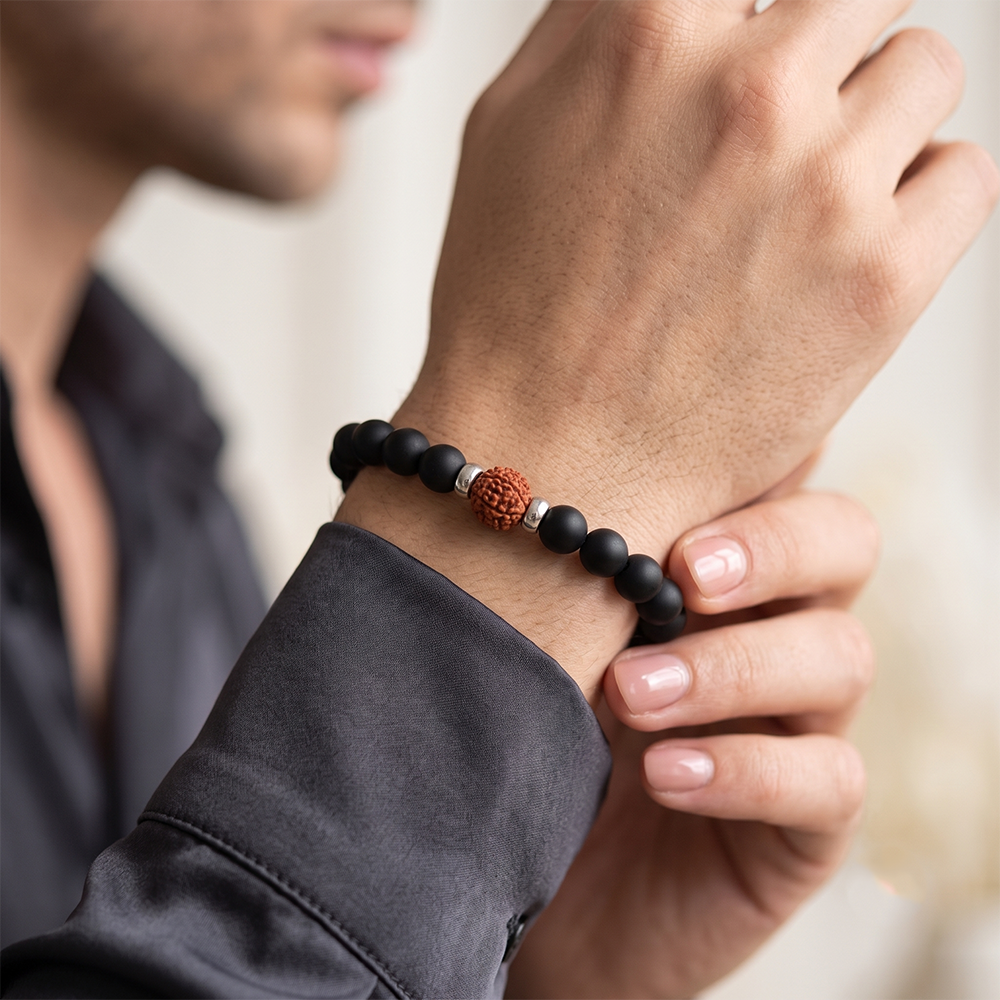 Urthn Handcrafted Spiritual Rudraksh Beads Bracelet