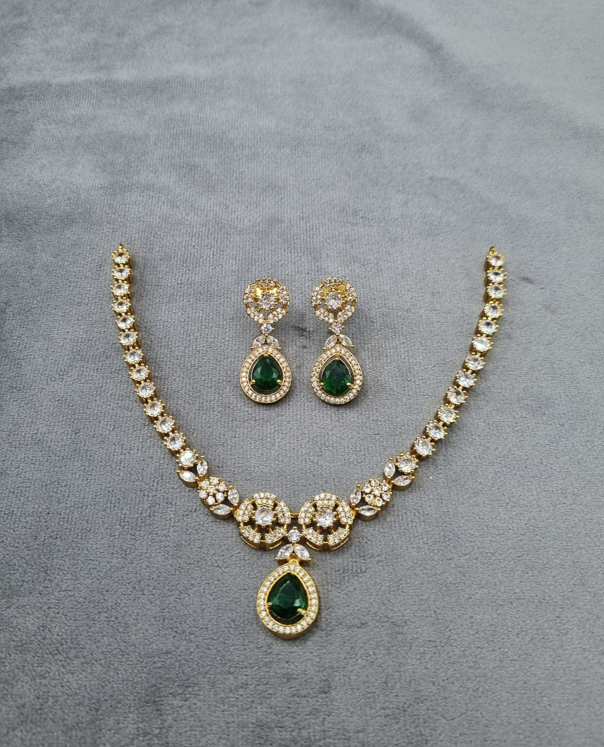 LAFZ Teardrop Pendant Necklace & Matching Drop Earrings