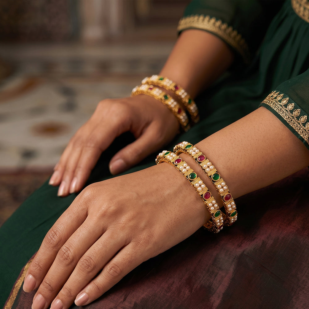 Js Fashion Beautiful High Gold Full Stone 4 Bangles Set