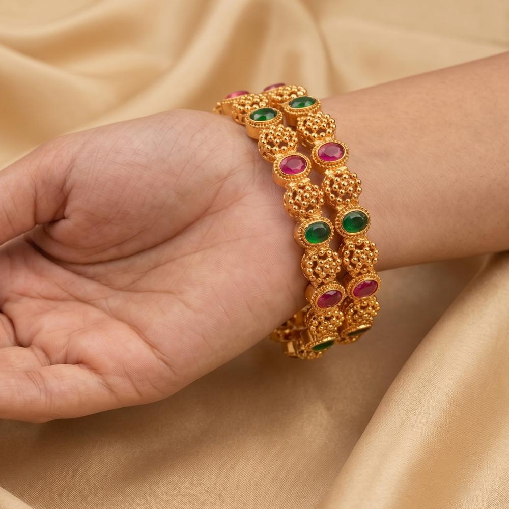 Js Fashion Traditional Antique High Gold Look Designer Set of 4 Bangles for Women