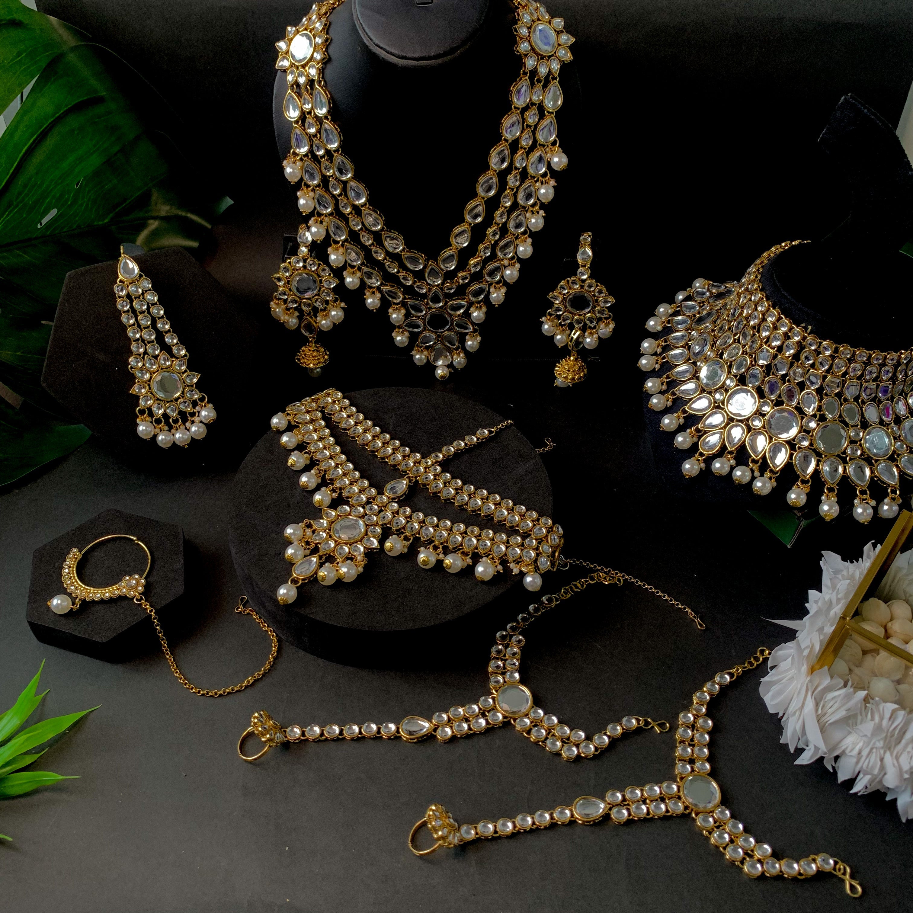 Etnico Wedding Collection Traditional Ethnic Gold Plated Pearl & Kundan Stone Work Bridal Jewellery Set For Women