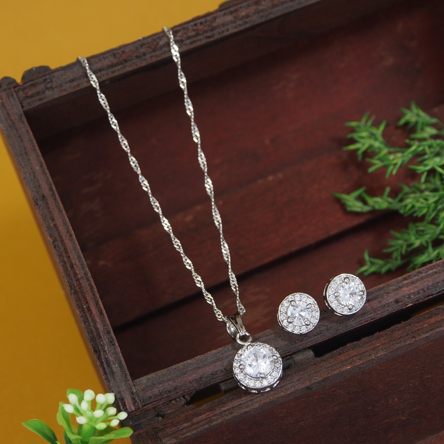 Etnico Latest Stylish CZ American Diamond Teardrop Pendant Necklace & Earrings Set For Women