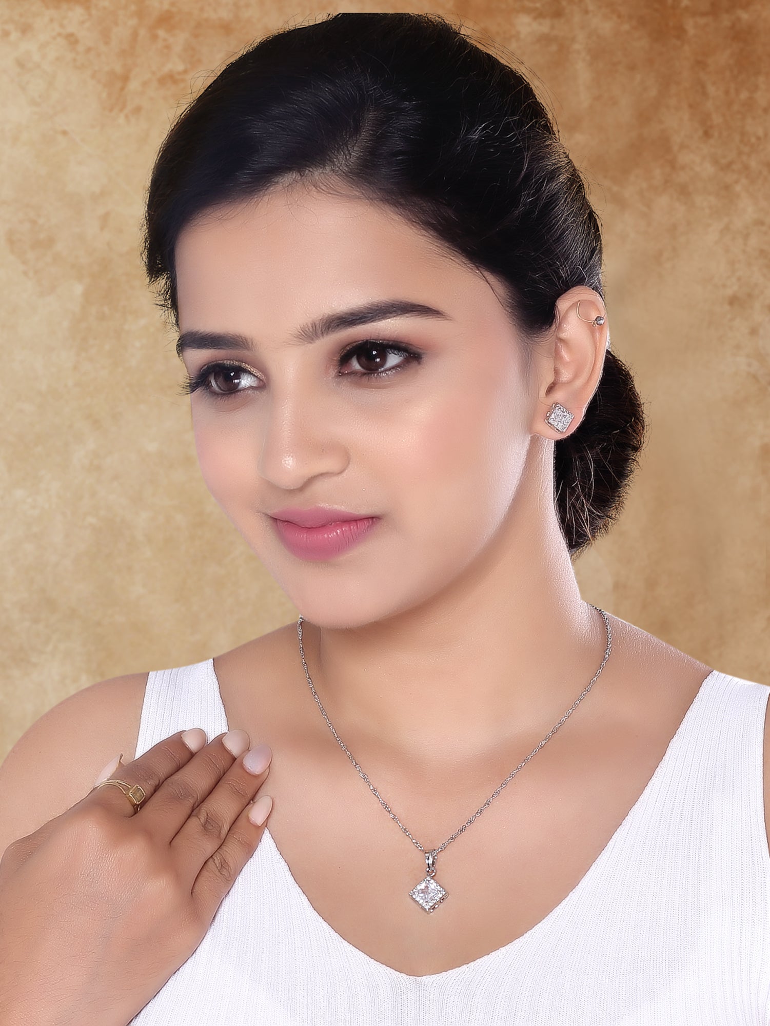 Etnico Latest Stylish Silver Plated CZ American Diamond Pendant Necklace & Earrings Set For Women