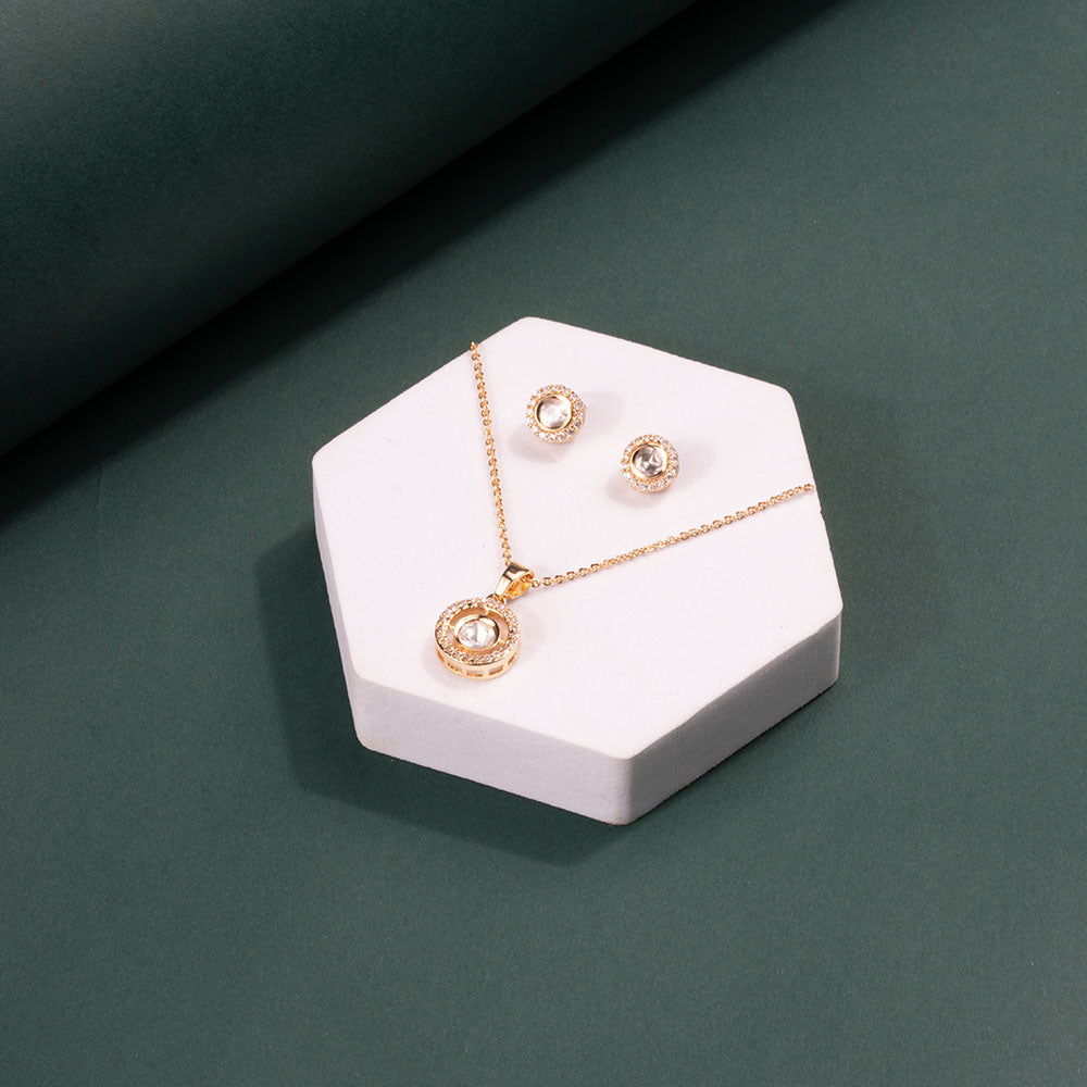 ChicCharm Jewellery Brass Gold Plated Austrian Stone Pendant Set