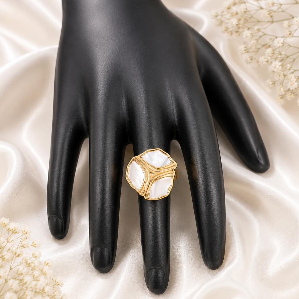 Js Fashion Anti Tarnish High Gold White Stone Statement Finger Ring