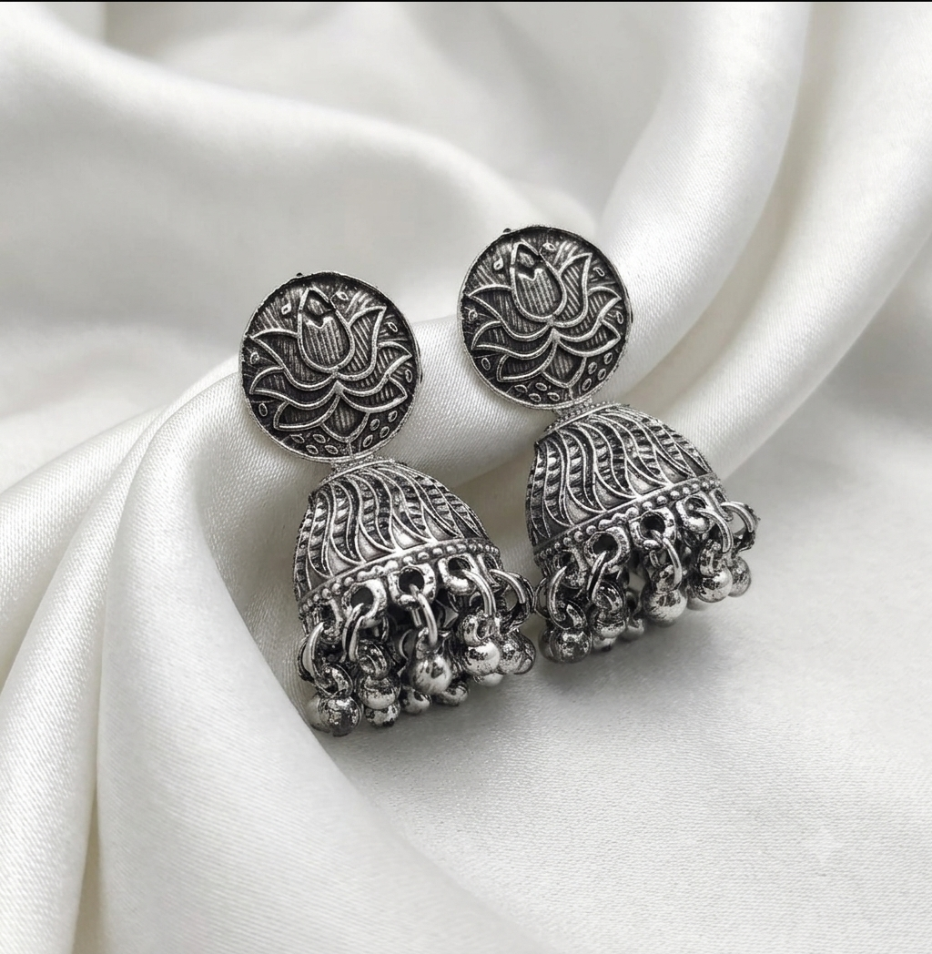 Urthn Traditional Oxidised Finish Jhumka Earrings