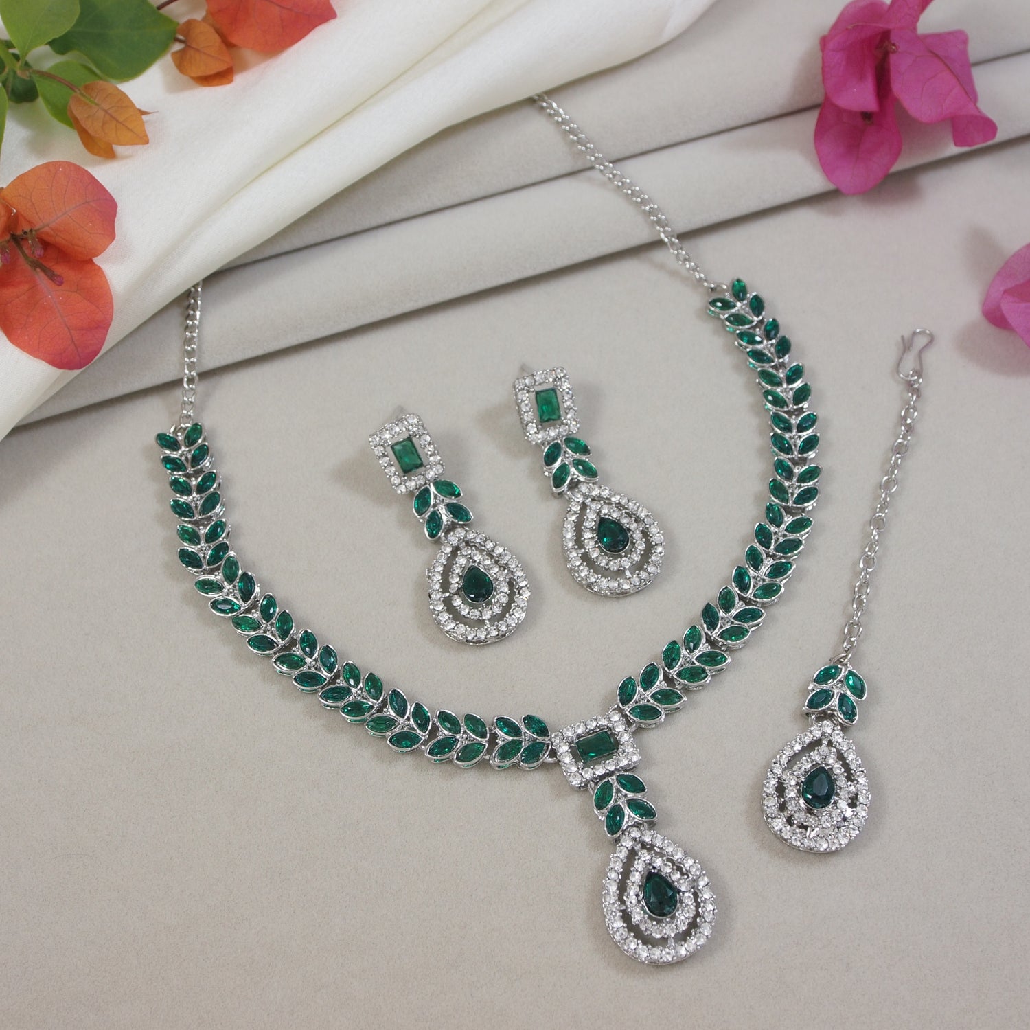 Etnico Silver Plated Stylish Design Crystal Diamond Necklace With Earrings & Maang Tikka Jewellery Set for Women (IJ402ZG)