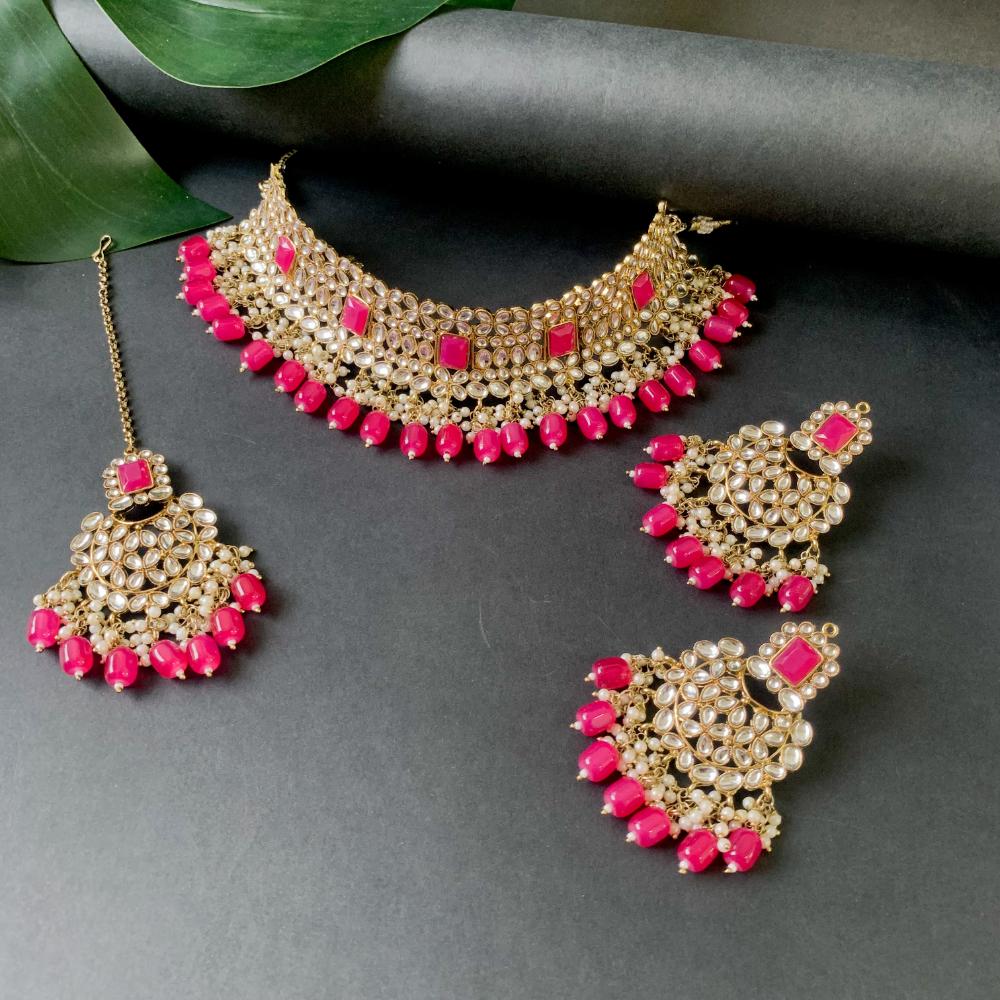 Etnico Gold Plated Traditional Pearl Kundan Choker Jewellery Necklace Set with Maang Tikka for Women And Girls (K7254Q)