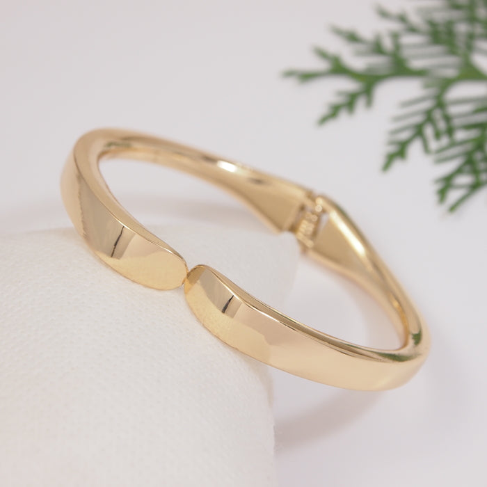 Tarohi Jewels Plain Design Adjustable Cuff Kada