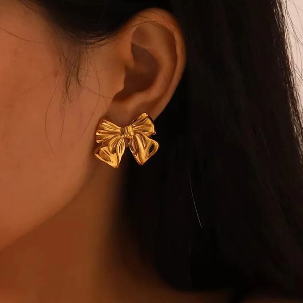 Bevy Pearls Modern Bow Design Studs Earrings