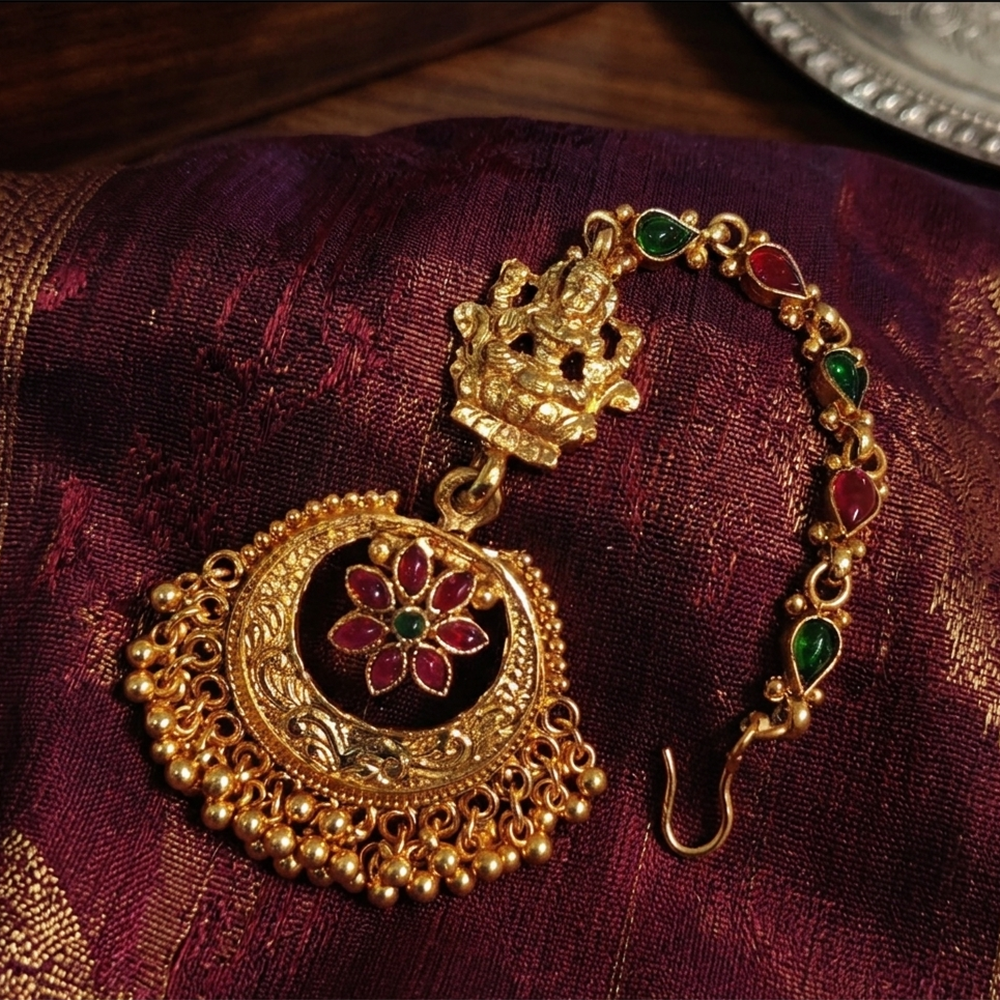Lalso Lifestyle Elegant Pota Stone And Pearl Maangtikka for Women