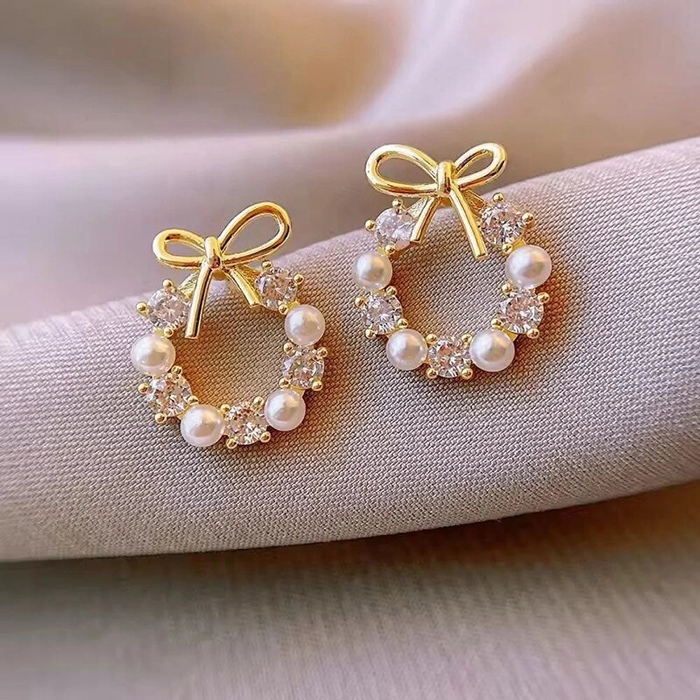Bevy Pearls Austrian Stone Cute Bow Studs Earrings