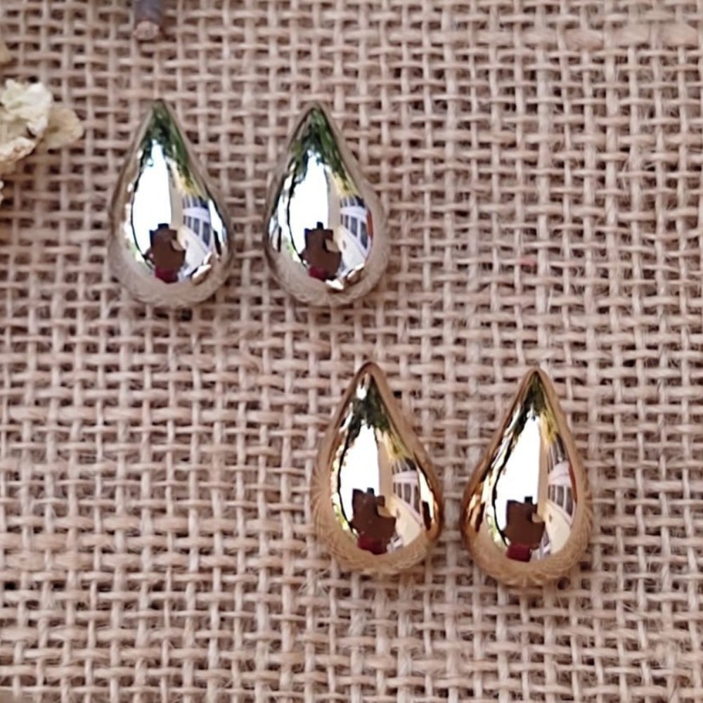 Bevy Pearls Stud Earrings Combo