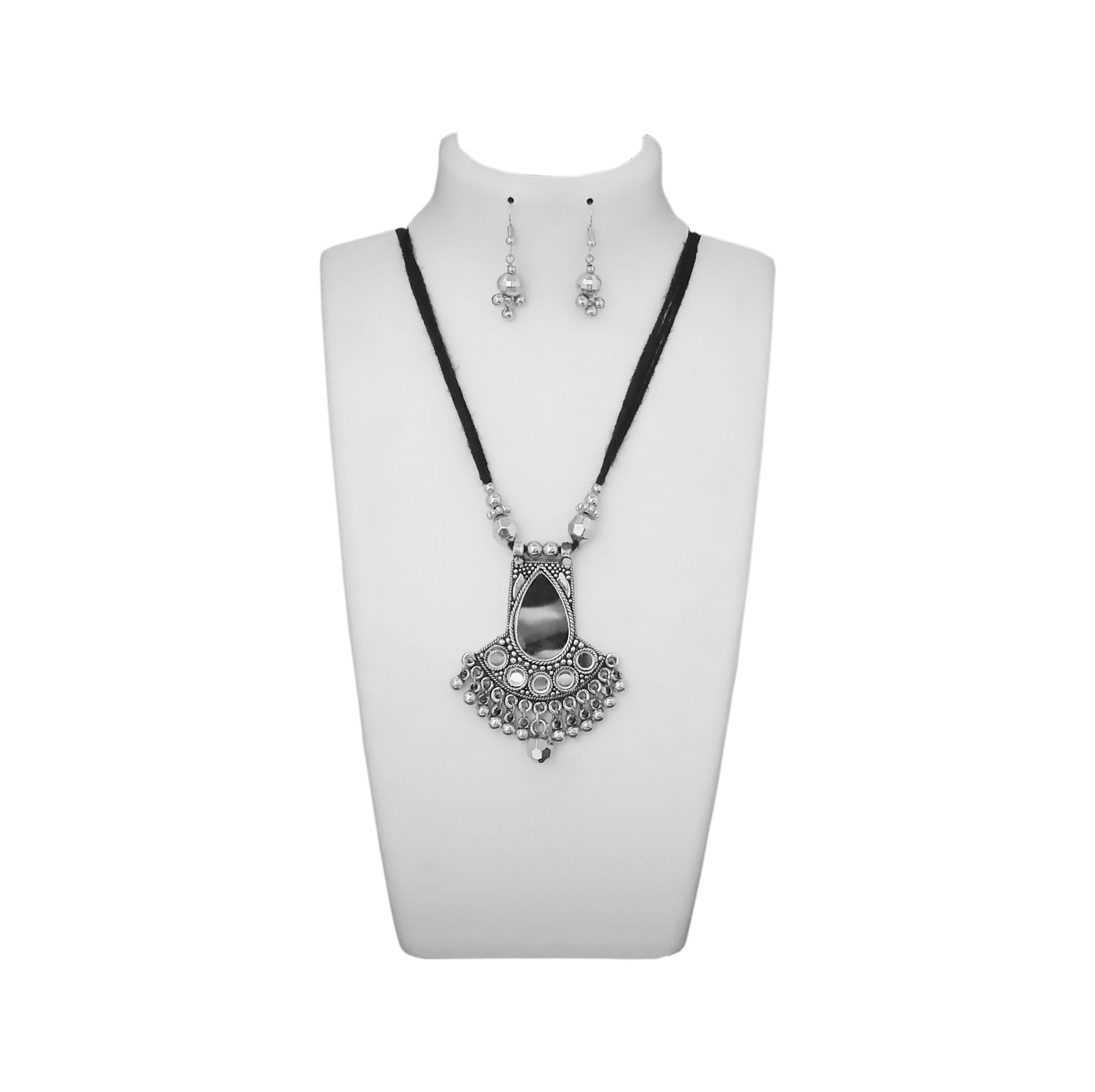 Jeweljunk Black Oxidised Plated Glass Statement Necklace Set - 1112603