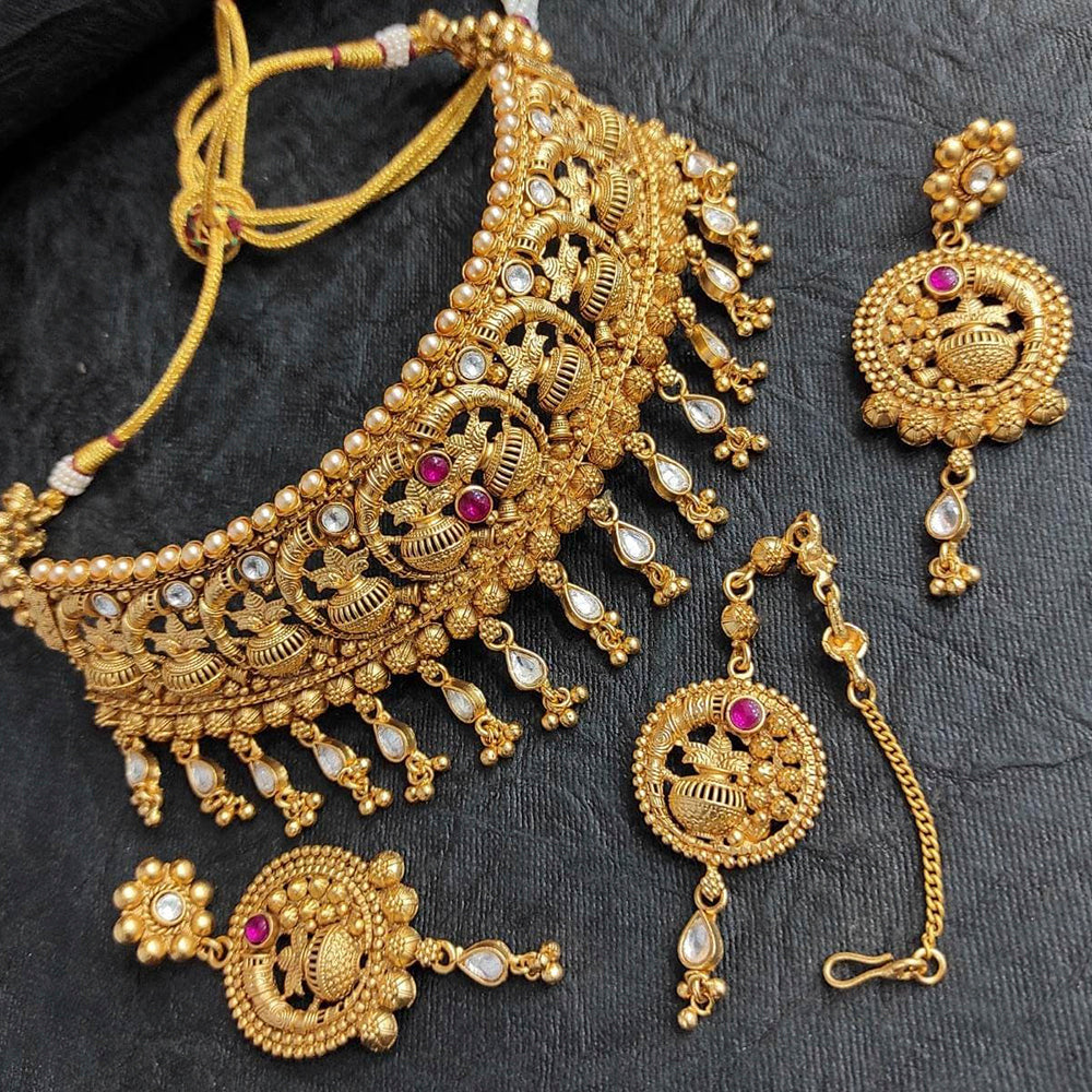 FS Collection Gold Plated Kundan Stone Choker Necklace Set