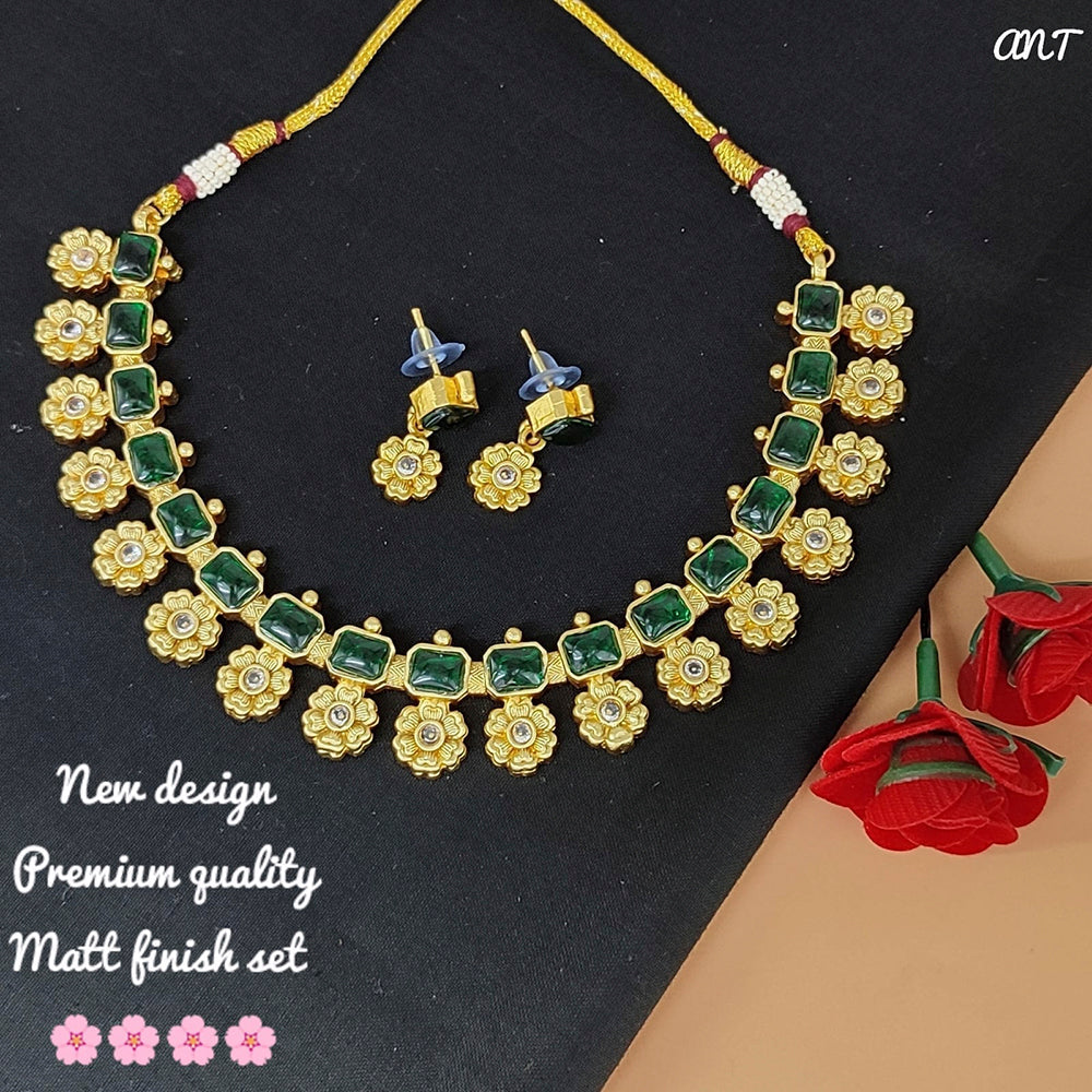 FS Collection Gold Plated Kundan Stone Choker Necklace Set