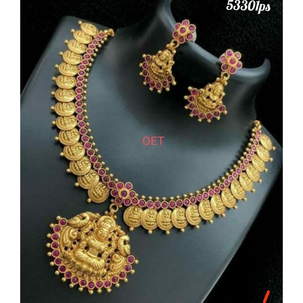Akruti Collection Gold Plated Pota Stone Temple Necklace Set