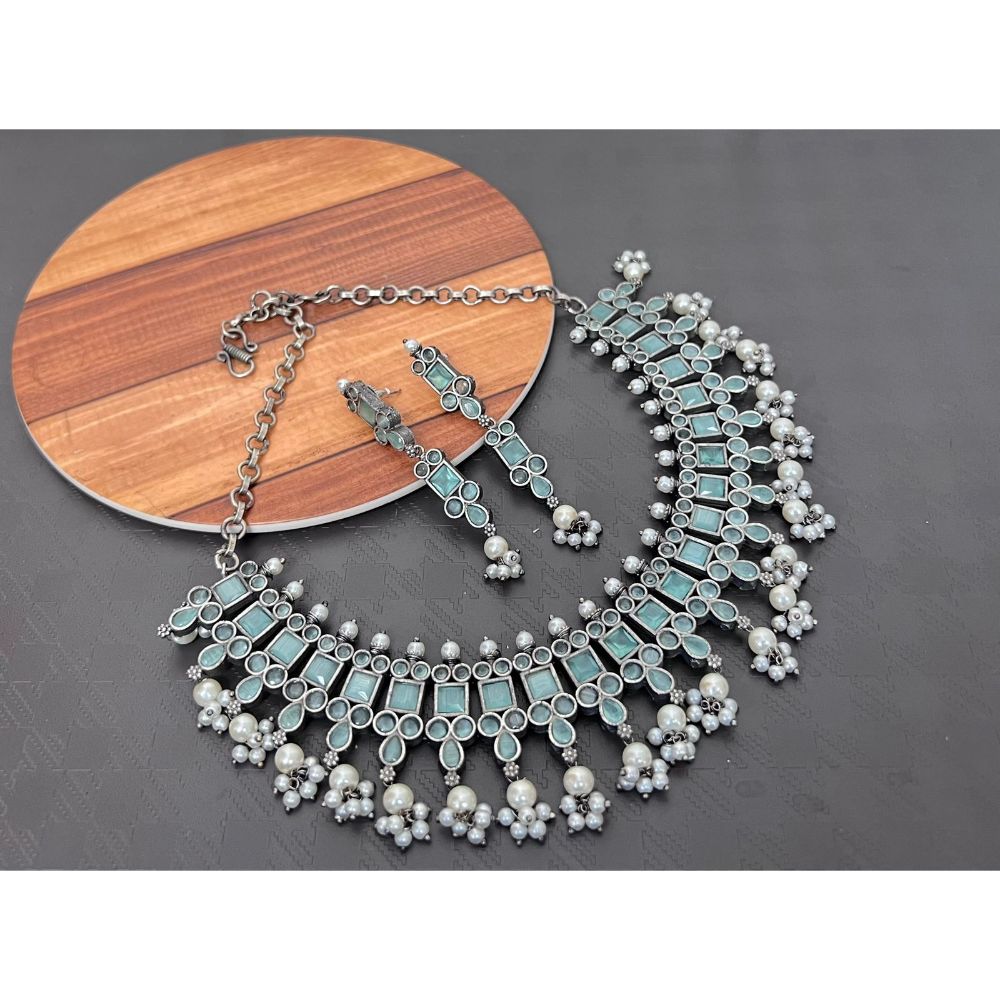 Akruti Collection Kundan Choker Necklace Set