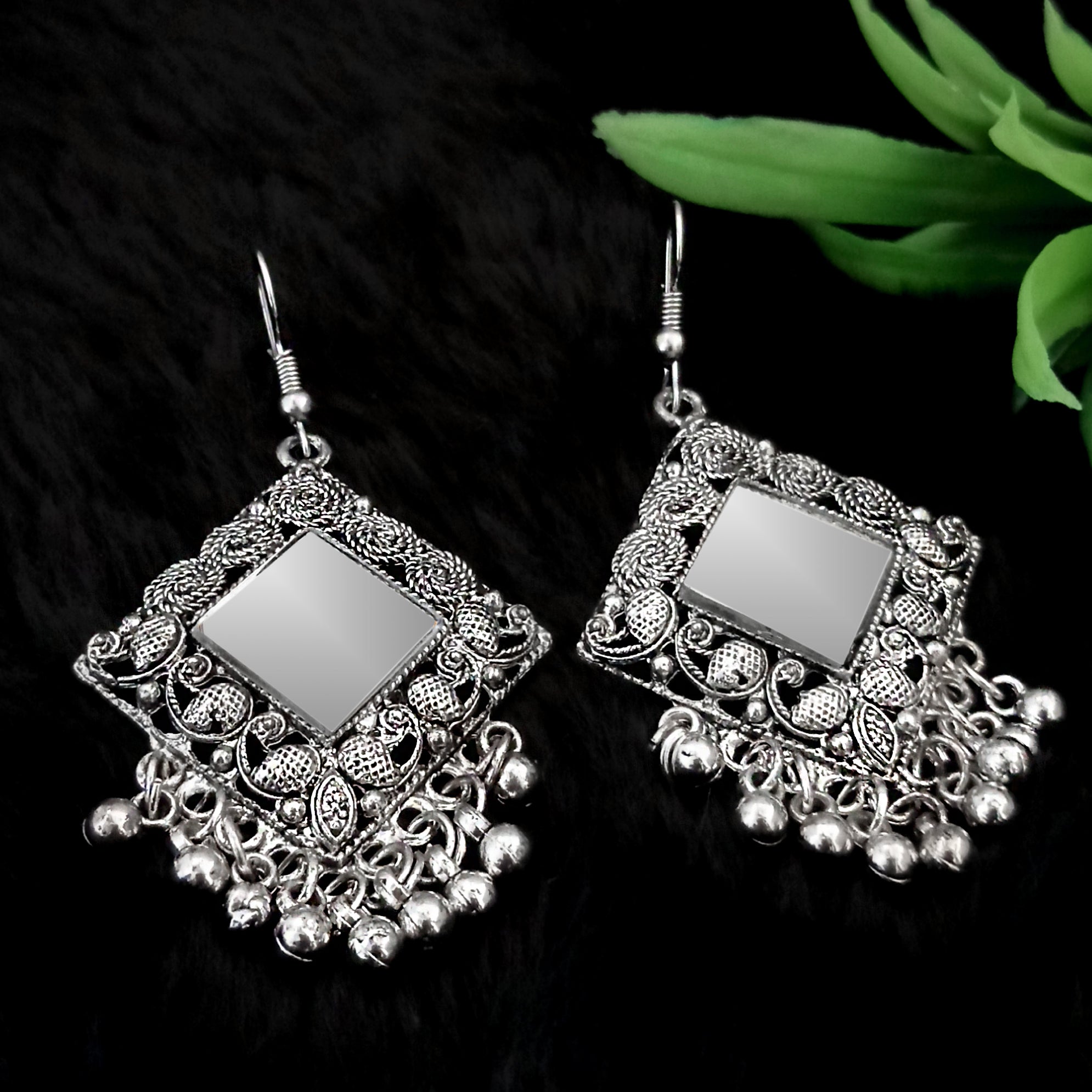 Jeweljunk Silver Plated Dangler Mirror Earring