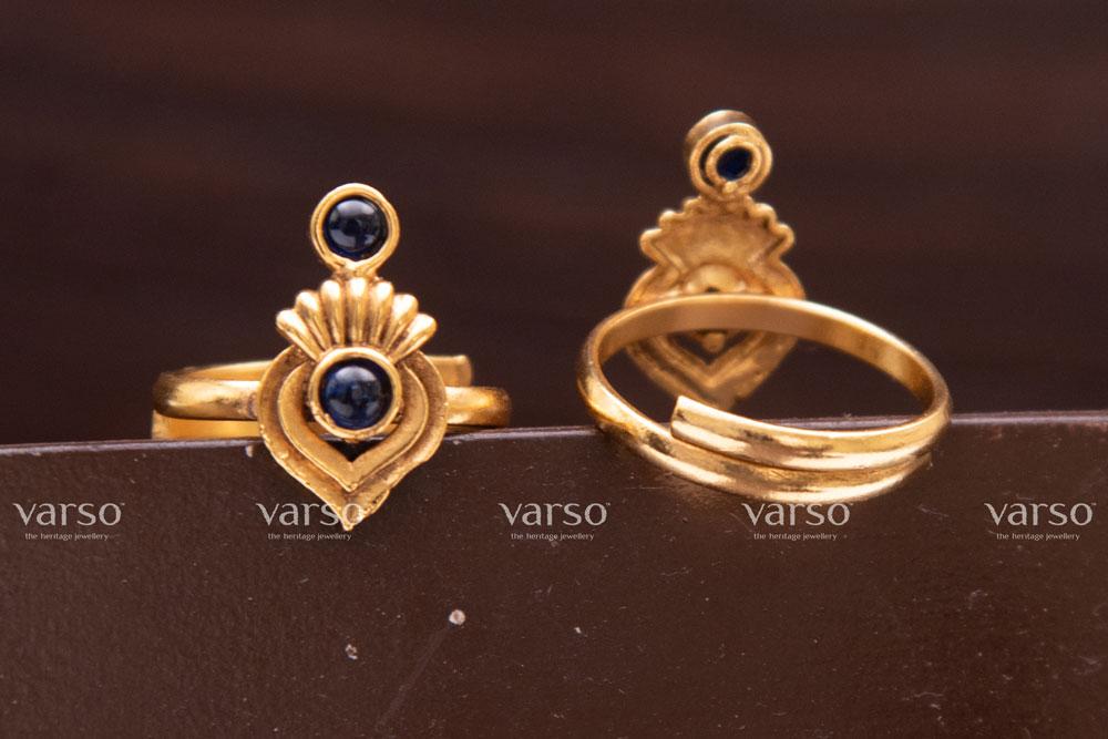 Varso Blue Gold Brass Alloy Toe Ring - 213010