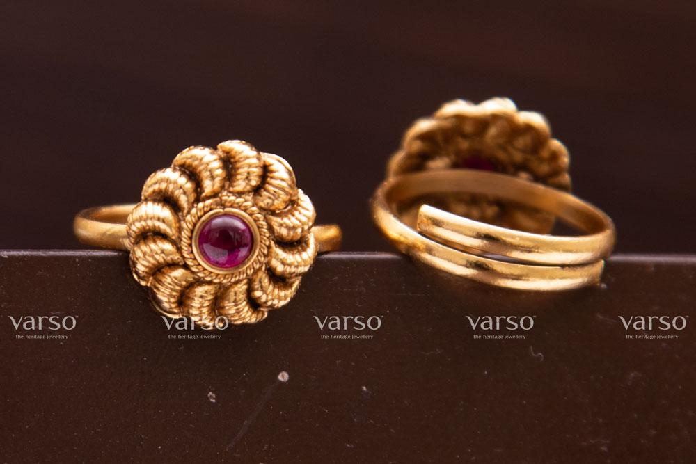 Varso Kempu Gold Brass Alloy Toe Ring - 213014
