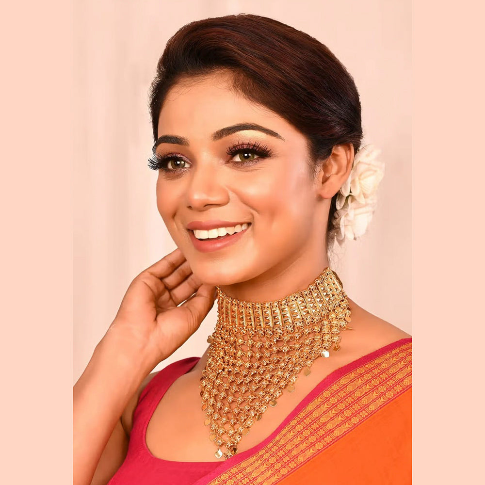 H K Fashion Gold Plated Necklace Set