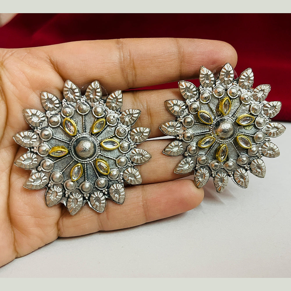 Shringarstreet Germen Silver Stud Earring