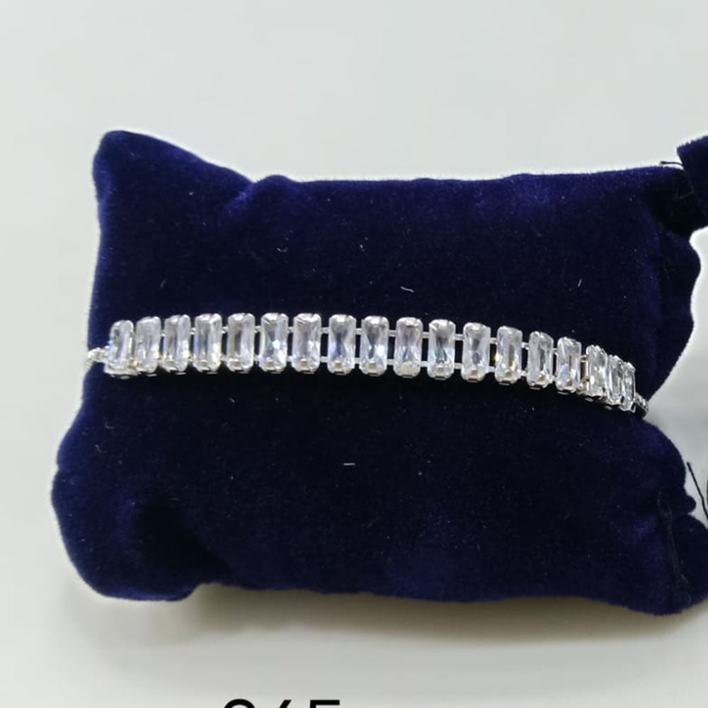 Tip Top Jewellers Silver Plated Crystal Stone Bracelet