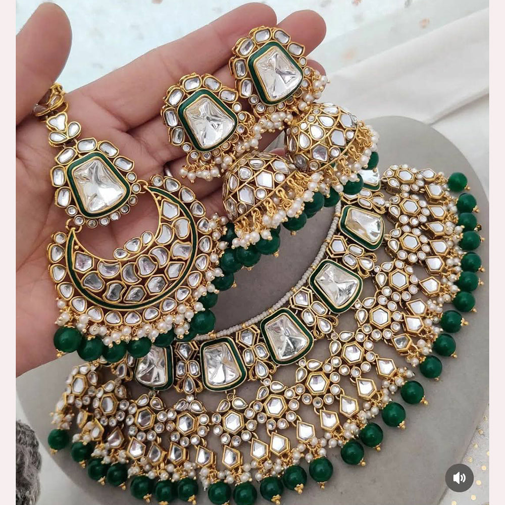Neetu Art Shimmer Sparkle Kundan Stone And Pearls Choker Necklace Set