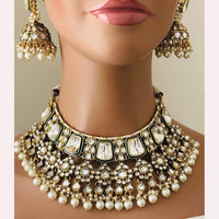 Neetu Art Shimmer Sparkle Kundan Stone And Pearls Choker Necklace Set