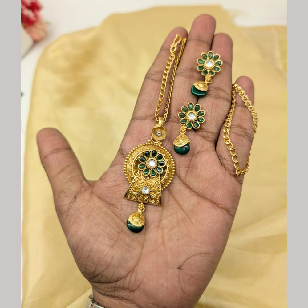 Manisha Jewellery Gold Plated Pota Stone Chain Pendant